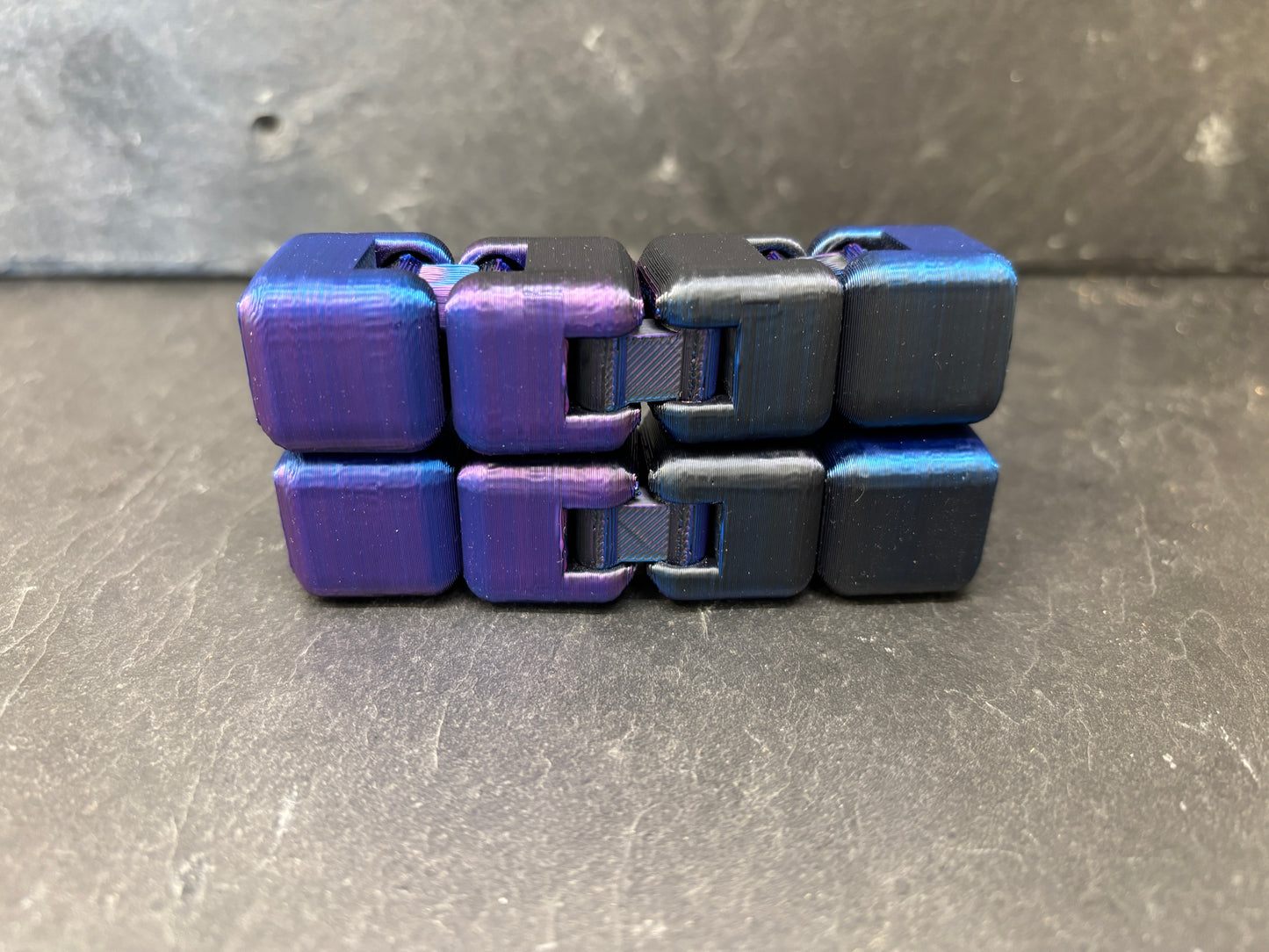 Infinity Fidget Terning Blå/Lilla/Sort