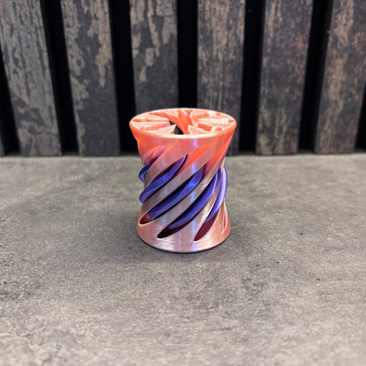 Fidget Pyramid med kugle